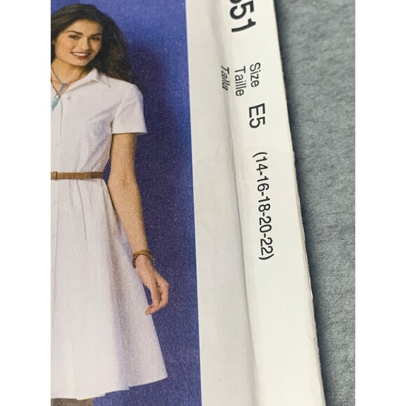 Uncut McCalls M7351 Misses Dress Sewing Pattern Size 14 16 18 20 22 2016 - Picture 2 of 4
